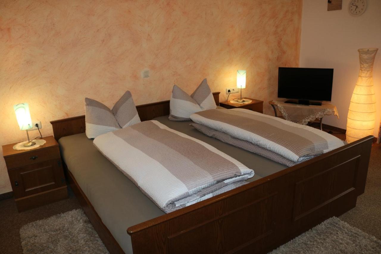Pension Selzer Antrifttal Exterior foto